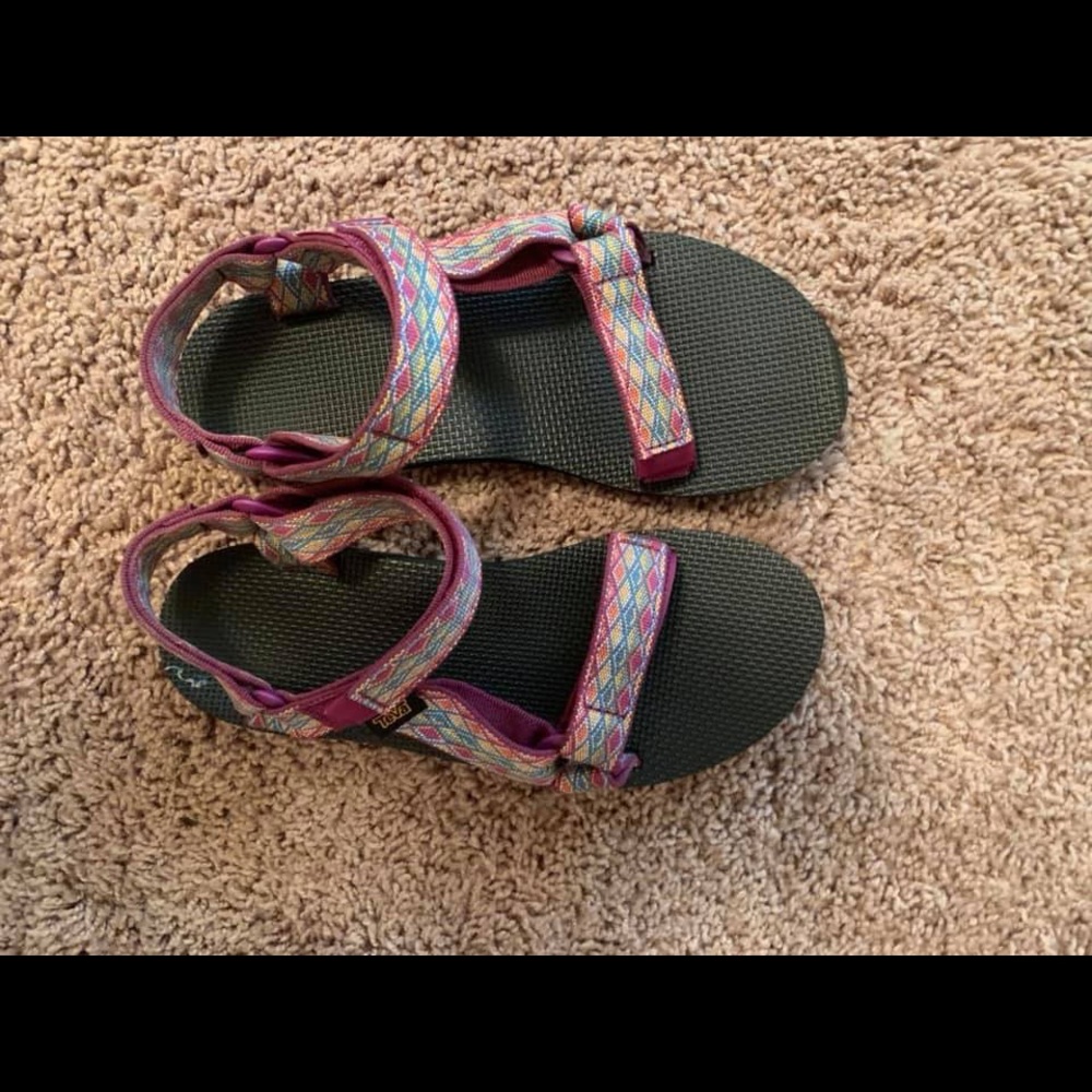 Tevas women’s sandals